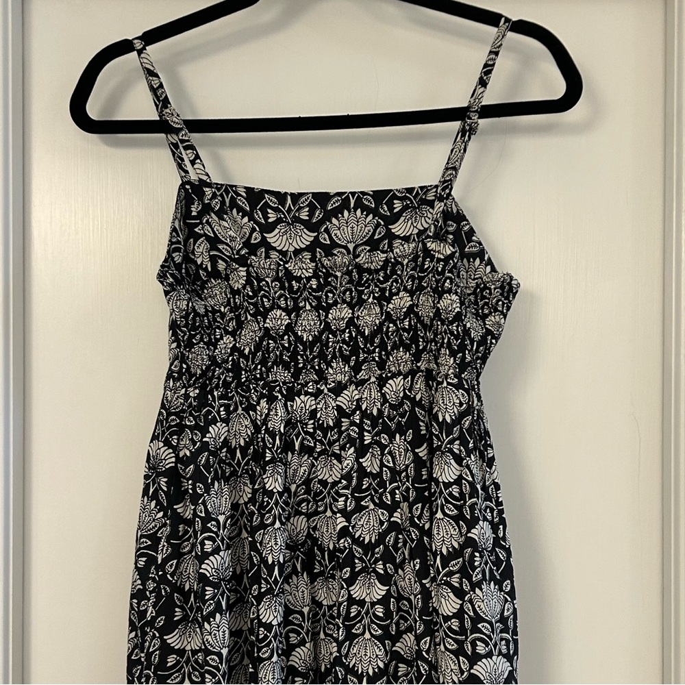 Natural Life Black and White Patterned Maxi Dress - Picture 6 of 9